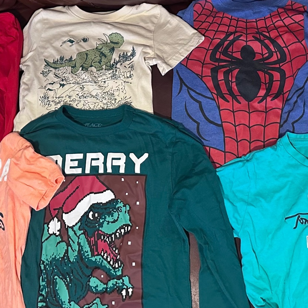 25 pieces of clothing size 5 in boys